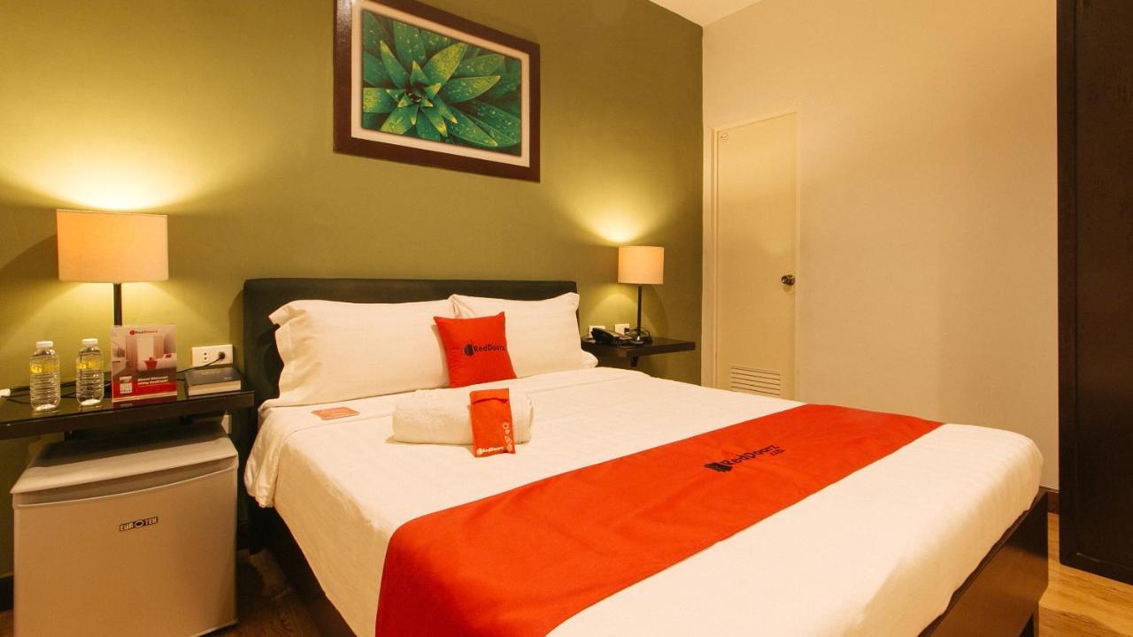 Reddoorz @ Gardenview Hotel Gtower אנגלס מראה חיצוני תמונה