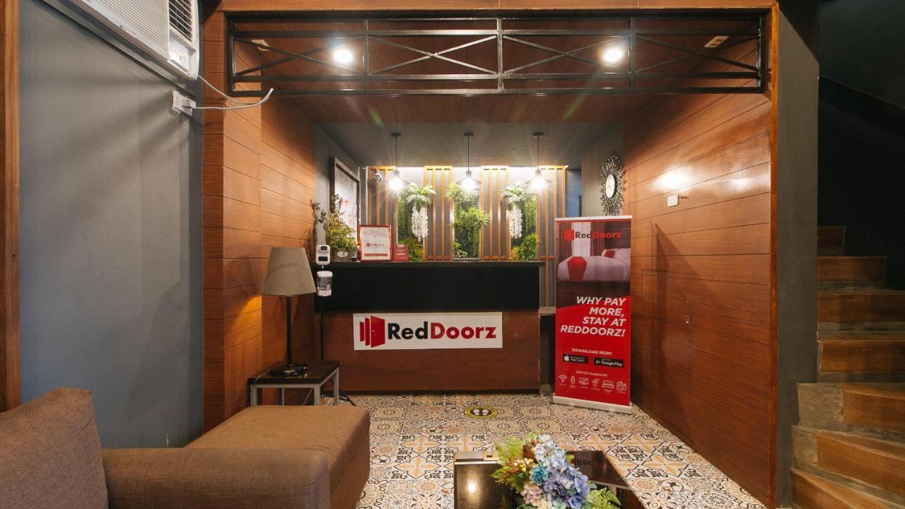 Reddoorz @ Gardenview Hotel Gtower אנגלס מראה חיצוני תמונה