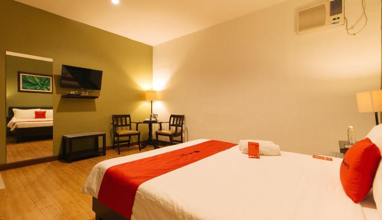 Reddoorz @ Gardenview Hotel Gtower אנגלס מראה חיצוני תמונה