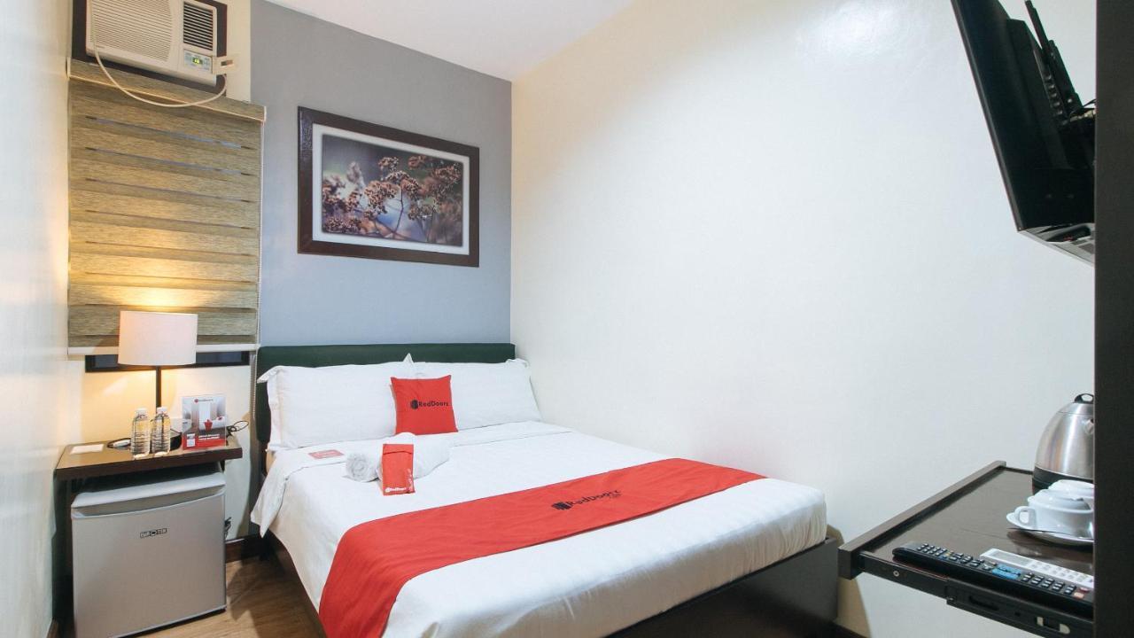Reddoorz @ Gardenview Hotel Gtower אנגלס מראה חיצוני תמונה
