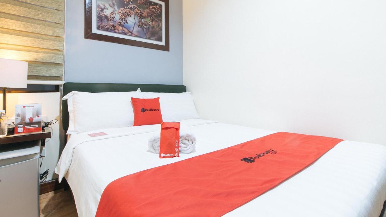Reddoorz @ Gardenview Hotel Gtower אנגלס מראה חיצוני תמונה