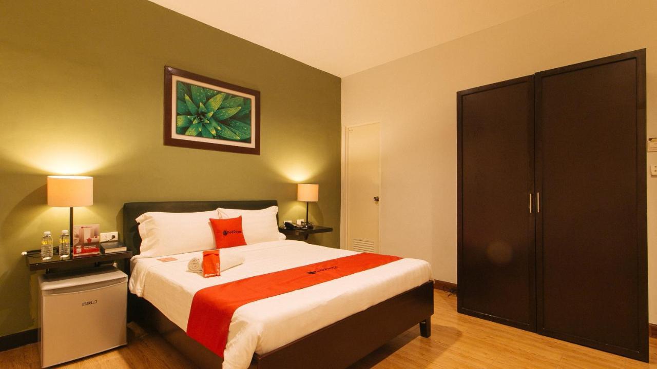 Reddoorz @ Gardenview Hotel Gtower אנגלס מראה חיצוני תמונה