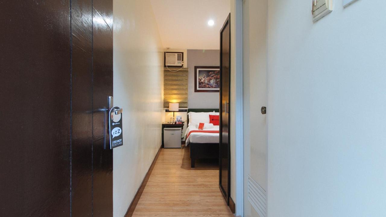 Reddoorz @ Gardenview Hotel Gtower אנגלס מראה חיצוני תמונה