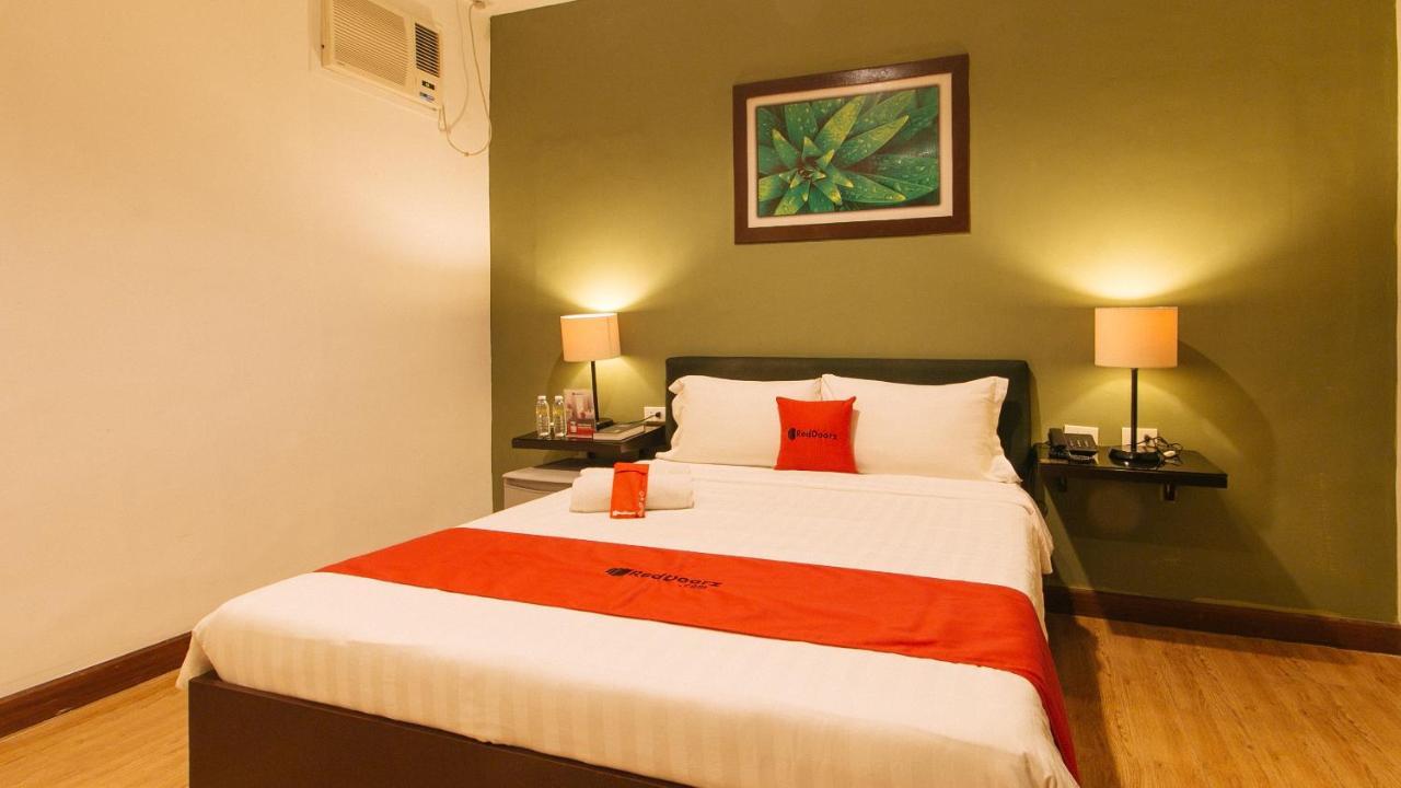 Reddoorz @ Gardenview Hotel Gtower אנגלס מראה חיצוני תמונה