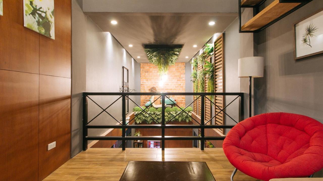 Reddoorz @ Gardenview Hotel Gtower אנגלס מראה חיצוני תמונה