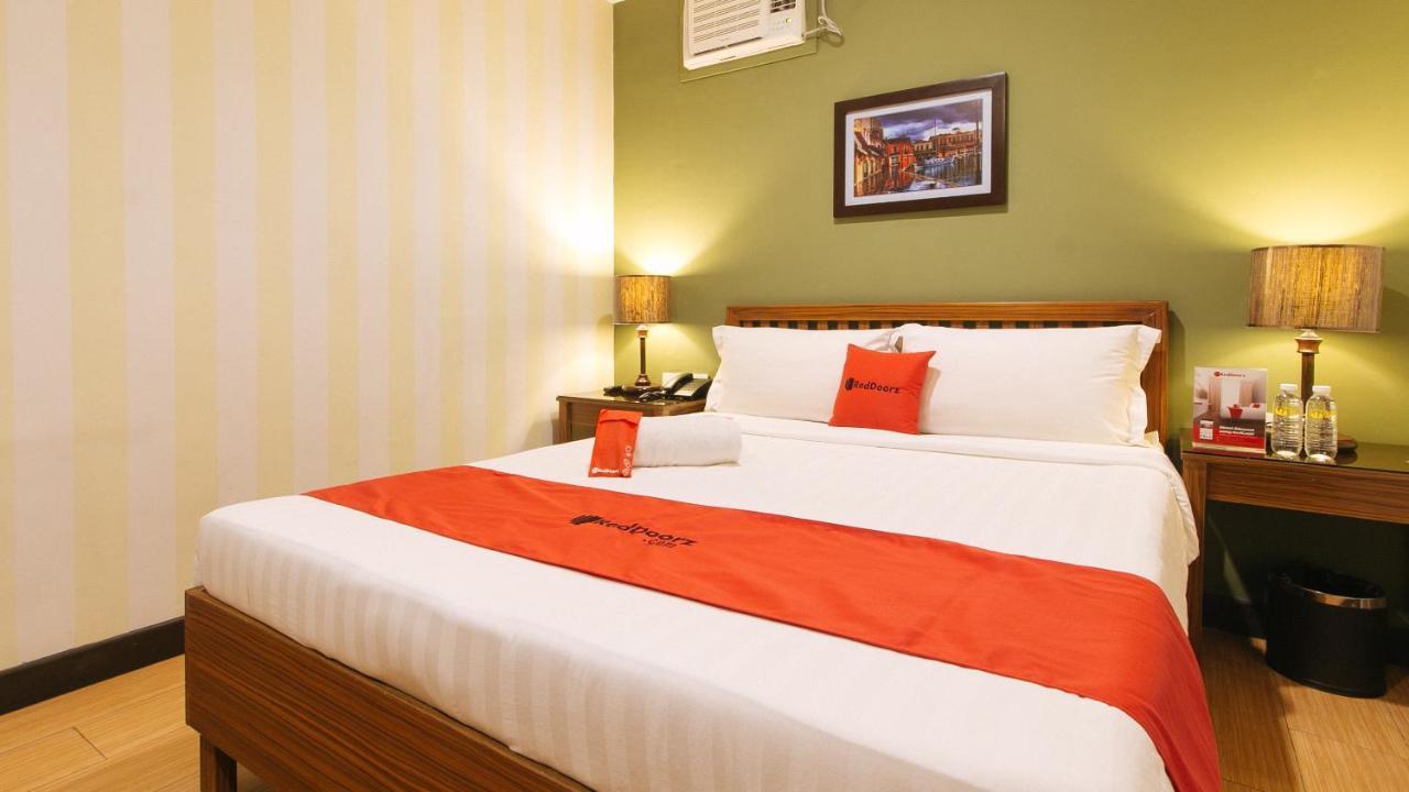 Reddoorz @ Gardenview Hotel Gtower אנגלס מראה חיצוני תמונה