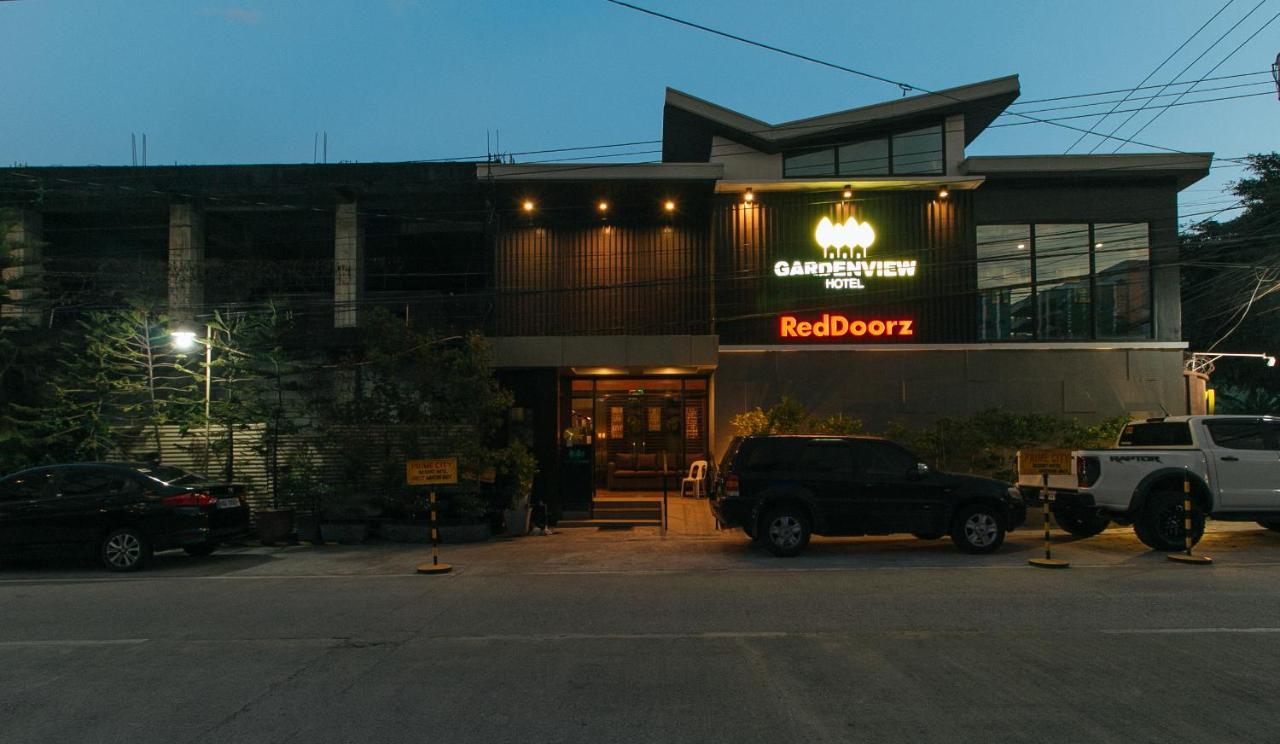 Reddoorz @ Gardenview Hotel Gtower אנגלס מראה חיצוני תמונה