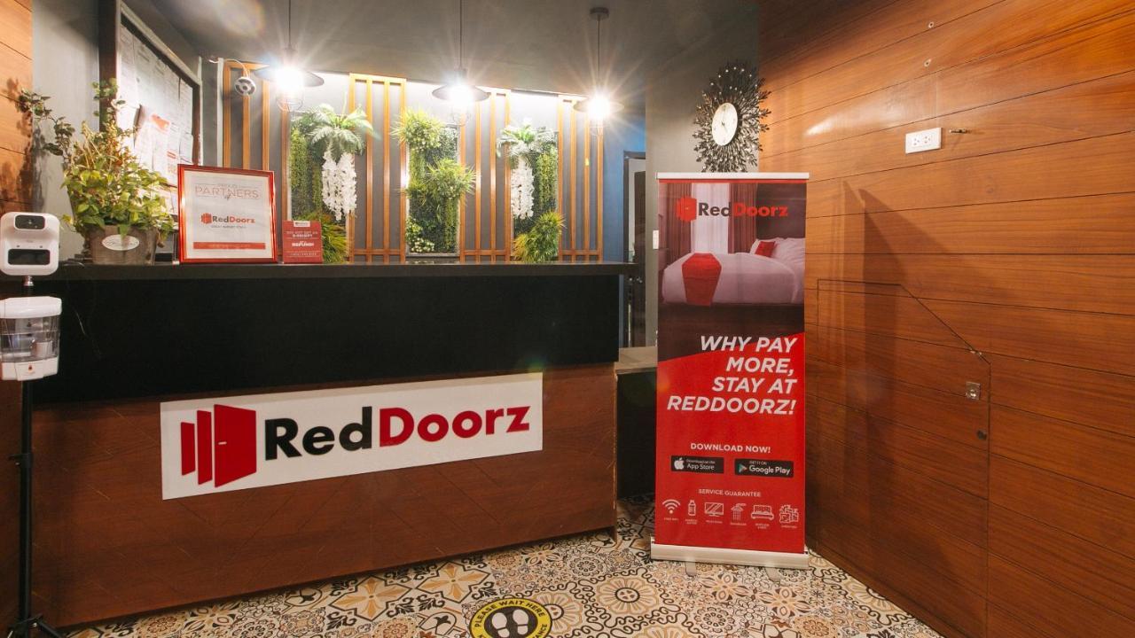 Reddoorz @ Gardenview Hotel Gtower אנגלס מראה חיצוני תמונה